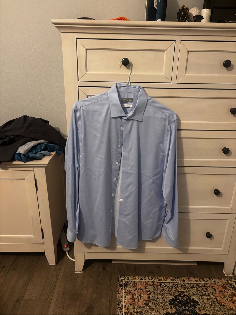 Michael Kors Men's Sky Blue Solid Dress Shirt